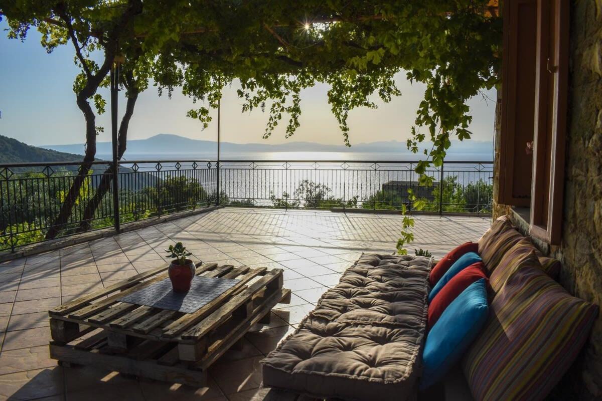 Coastal Stone Residence With Spectacular Scenery Kitriaí Buitenkant foto